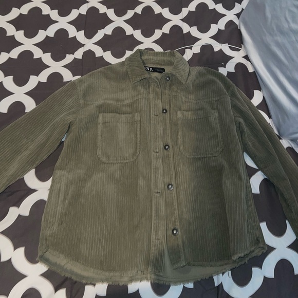 Zara Olive Green Corduroy Button Down Shirt - Picture 6 of 7